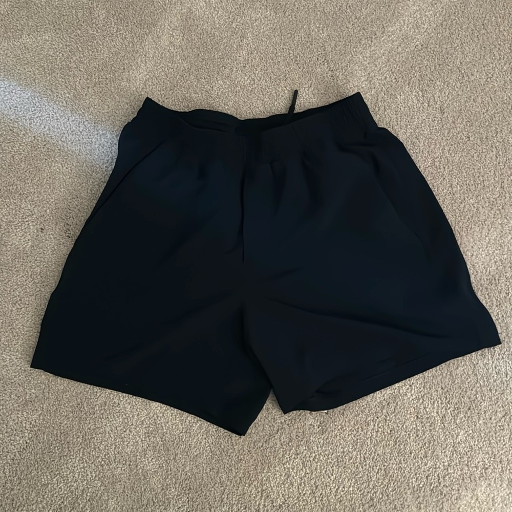 Lululemon Pace Breaker Linerless 5” shorts